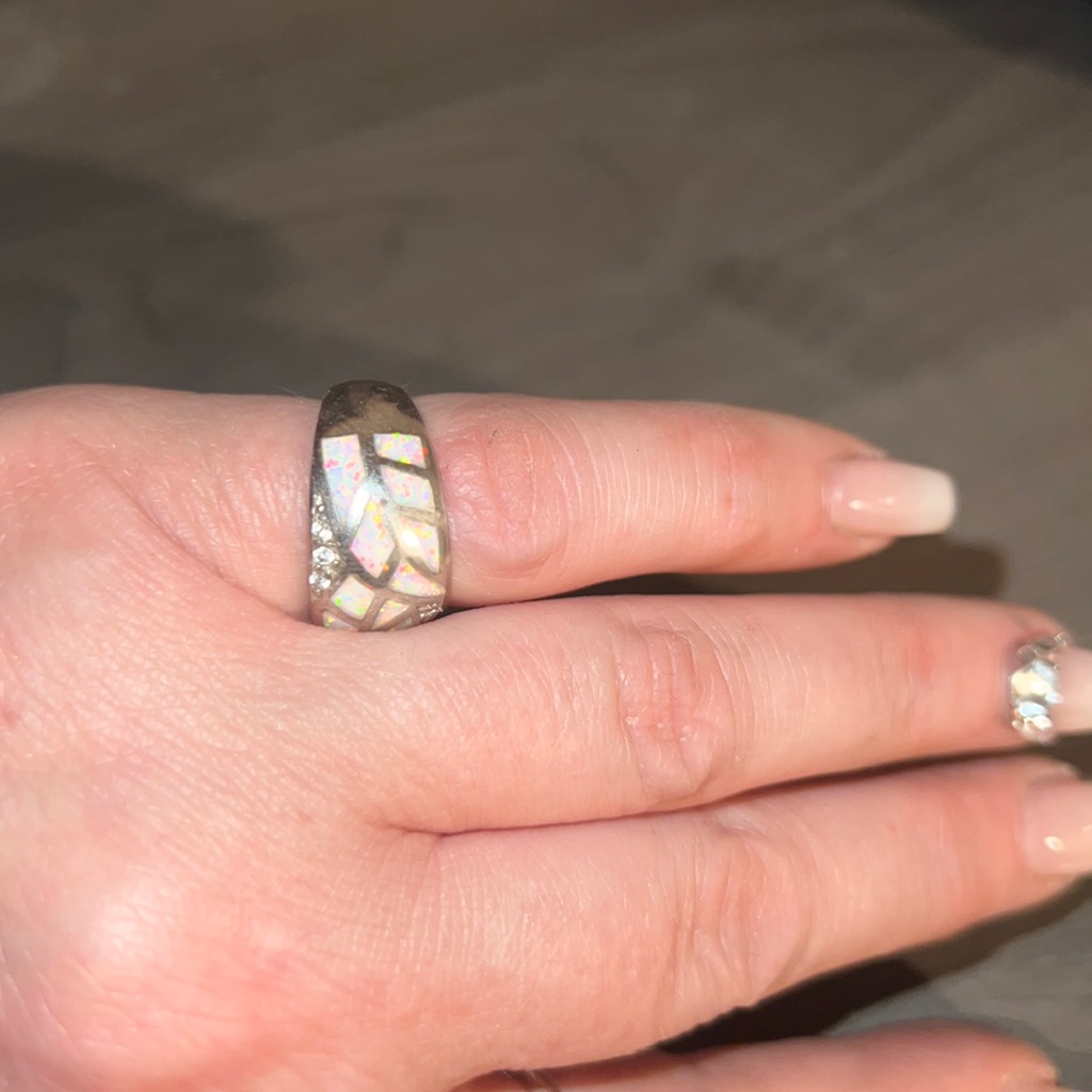 Women’s Shell Ring